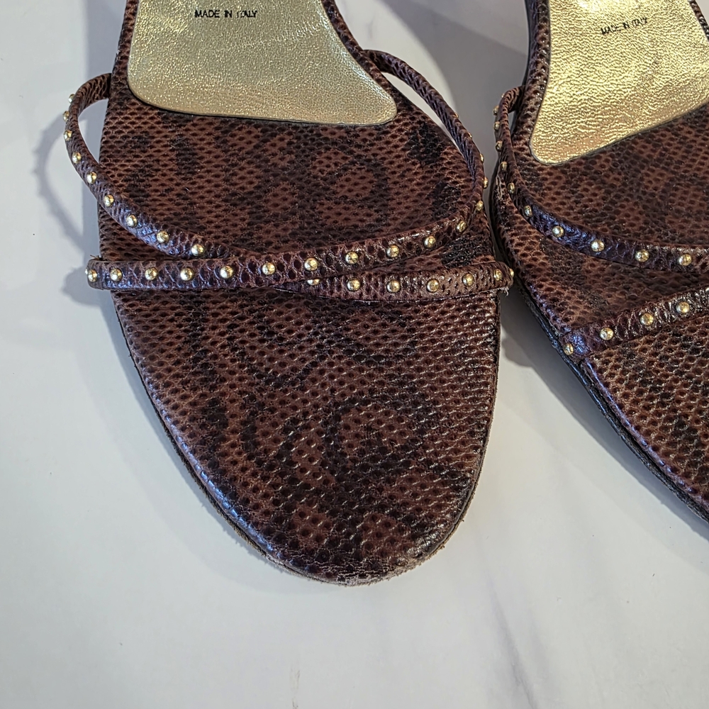 St. John Brown Kitten Heels 7 Italian Snakeskin Patterned Studded Brown Sandals - Picture 6 of 16